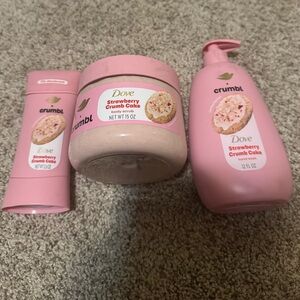 Dove Strawberry Crumb Cake Set